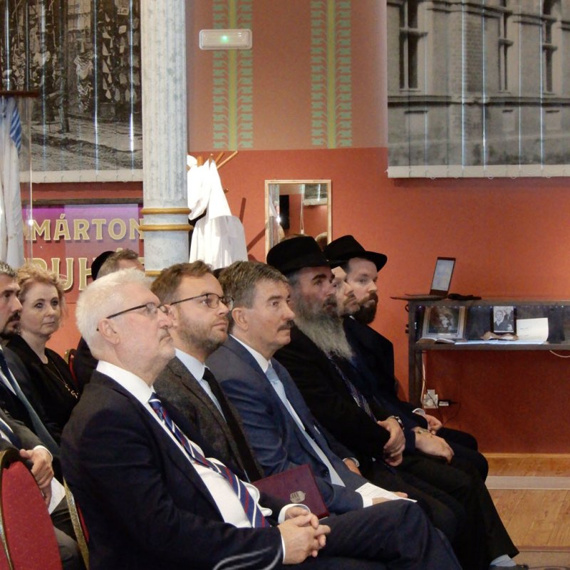 Átadták a felújított zsinagógát 05